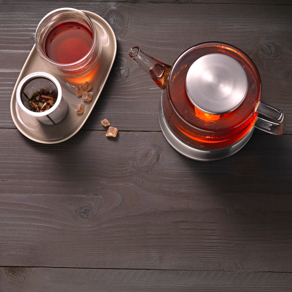 Dzbanek na herbatę z podgrzewaczem będzie idealny na zimowe wieczory